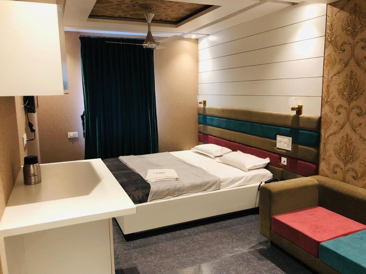 C M Hotel New Wodapatti Dış mekan fotoğraf
