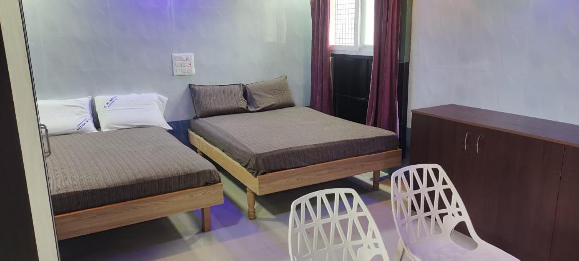 C M Hotel New Wodapatti Dış mekan fotoğraf